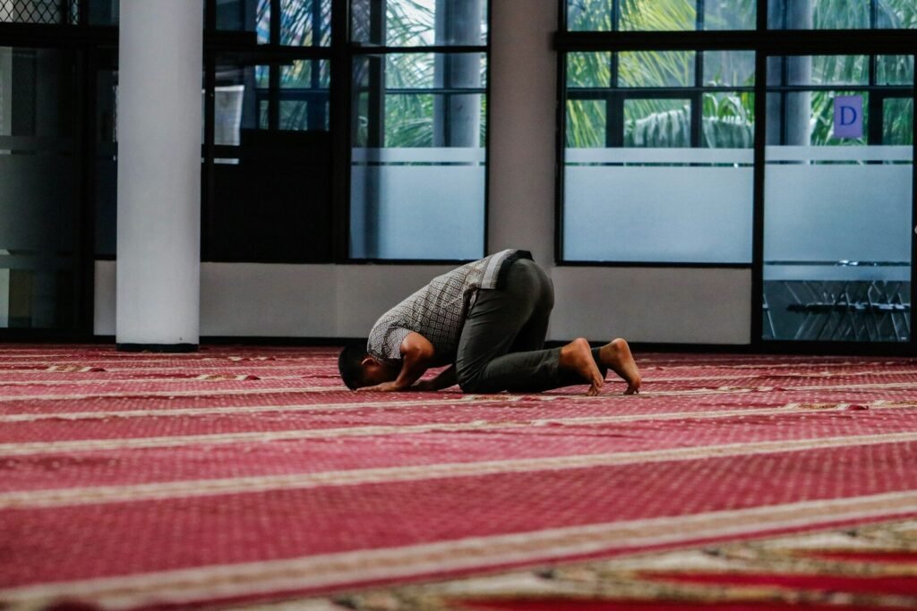 How to Pray at Work in America: A Complete Guide for Muslim Professionals