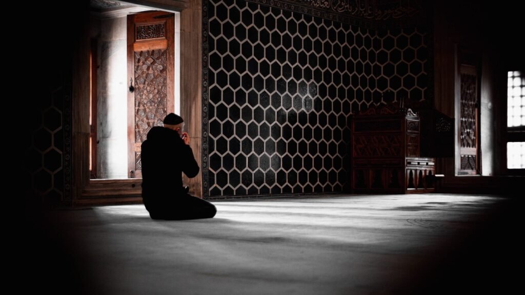 How to Pray Tahajjud Without Sleeping: The Complete Guide