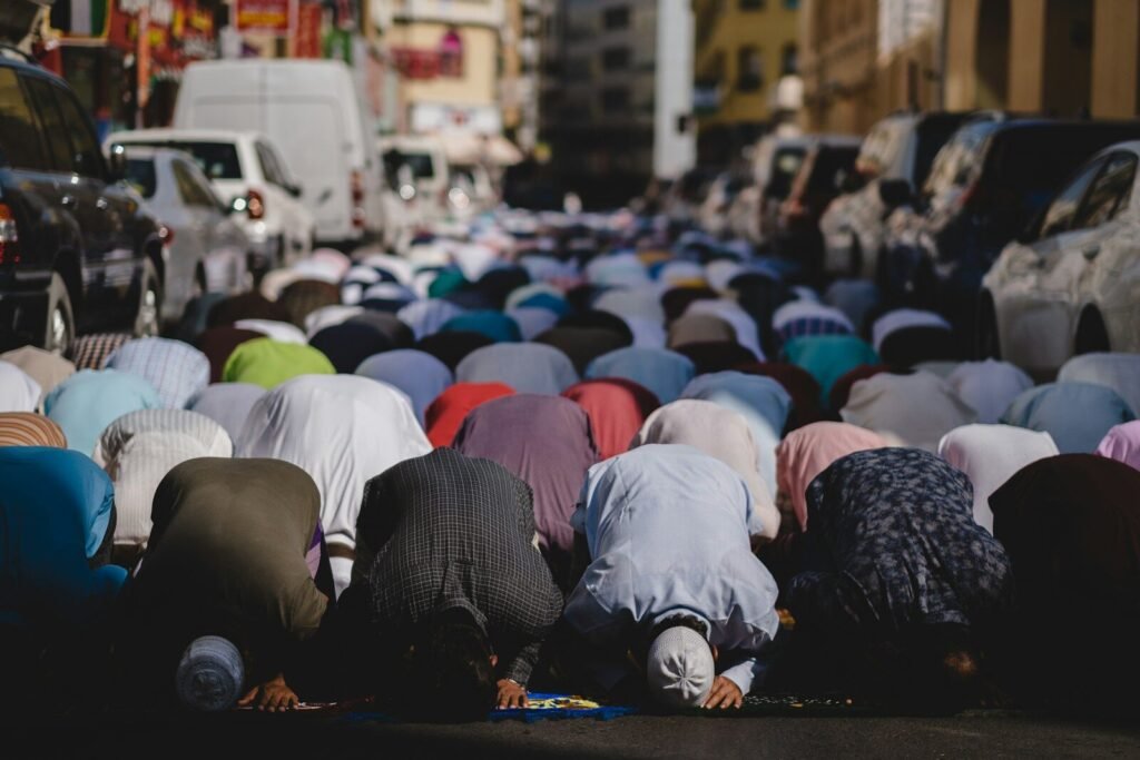 How to Find Muslim Friends as an Adult: A Practical Guide